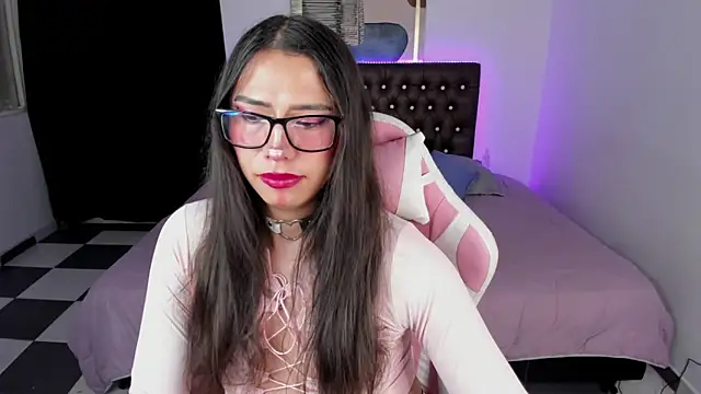 paula kawaiifu  online show from February 21, 2025, 5:09 pm