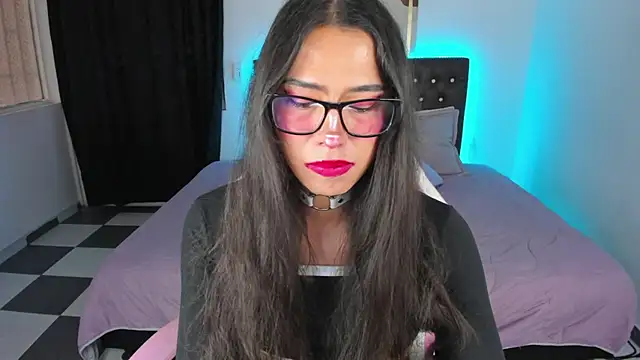 paula kawaiifu  online show from February 27, 2025, 5:15 pm