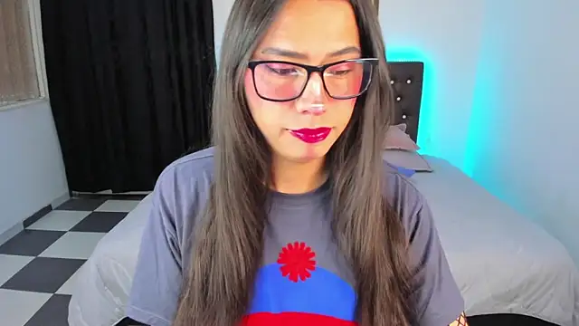 paula kawaiifu  online show from March 3, 2025, 2:26 pm