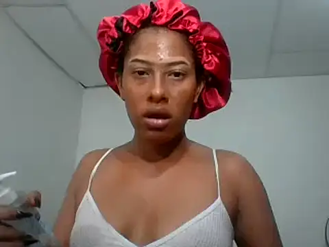 Kitra New online show from March 4, 2025, 6:18 pm