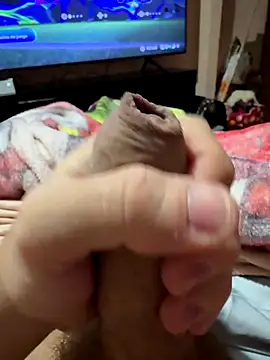 holawey1345 online show from November 8, 2025, 6:57 am