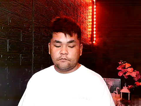 sydneyken online show from November 14, 2025, 2:32 am