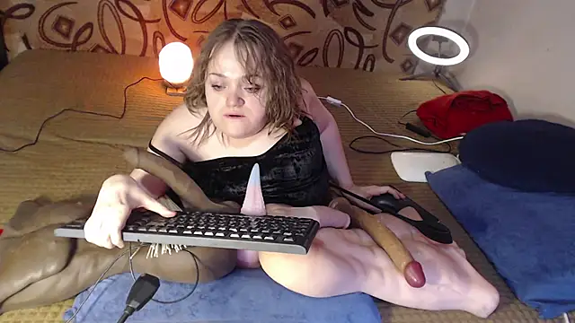 MiniNatalie online show from February 9, 2025, 8:33 am