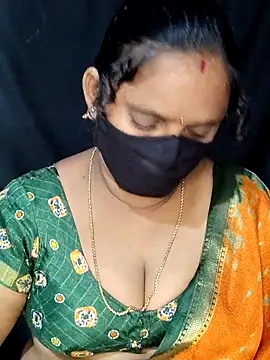 vintage-vibs online show from September 24, 2025, 5:44 am