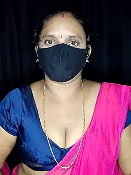 vintage-vibs online show from October 19, 2025, 6:08 pm