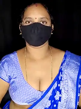 vintage-vibs online show from November 8, 2025, 5:40 am