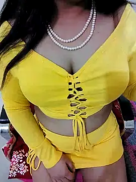 SHUBHI880 online show from March 3, 2025, 1:31 pm