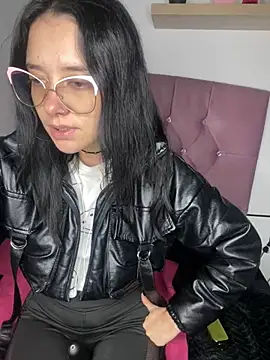 Isabella 21x online show from February 24, 2025, 12:37 pm