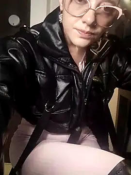 Isabella 21x online show from March 15, 2025, 12:34 pm