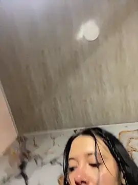 Isabella 21x online show from September 10, 2025, 12:49 pm