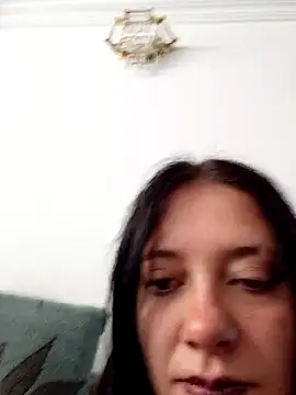 Isabella 21x online show from November 1, 2025, 11:45 am