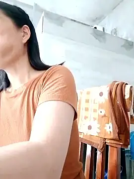 Aninyin22 online show from April 21, 2026, 1:42 am