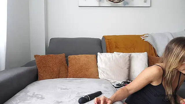 thewestwingxxxxx online show from March 22, 2025, 4:58 pm