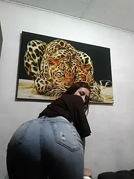 dulccemaria24 online show from April 18, 2026, 7:58 pm