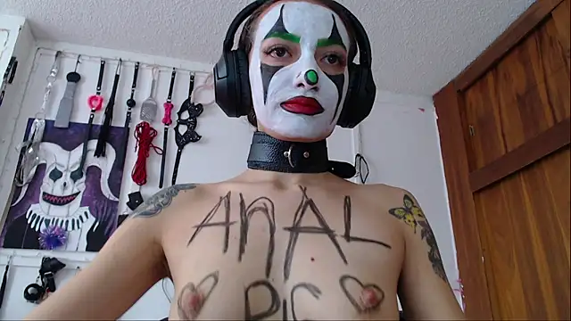 Eloise-brown online show from March 2, 2025, 5:25 pm