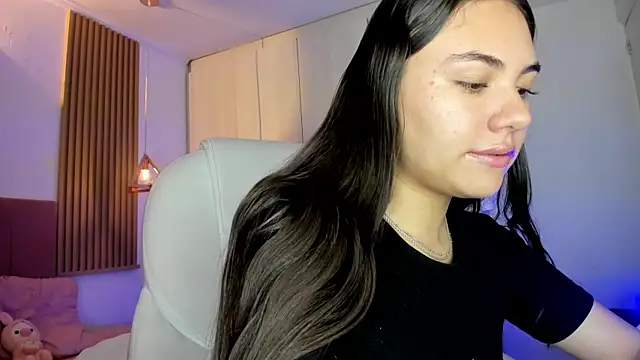 Snapshot of mia_nevaeh chatting on July 9, 2026, 9:30 pm mia nevaeh online show from July 9, 2026, 9:30 pm