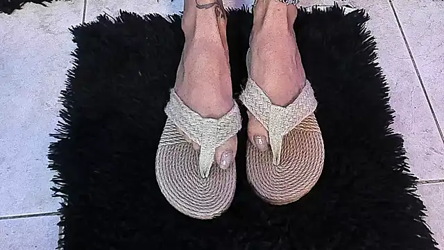 vivi-honey online show from December 21, 2024, 10:06 am