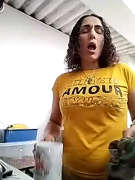 Corina hot online show from December 4, 2024, 6:50 pm