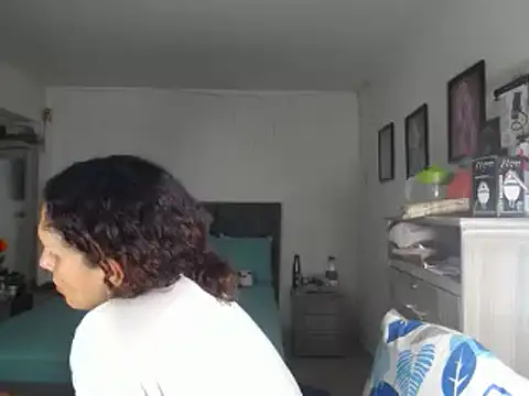 Corina hot online show from December 6, 2024, 1:29 am