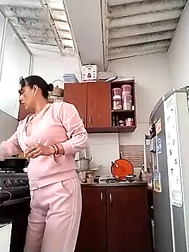 Corina hot online show from January 22, 2025, 7:56 pm