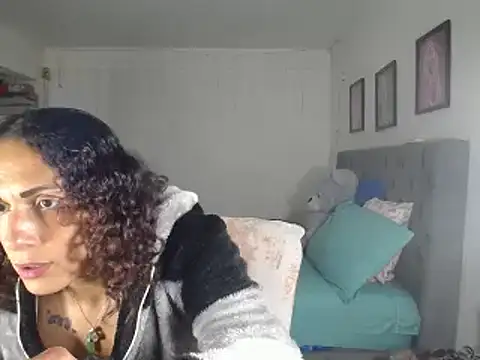 Corina hot online show from March 22, 2025, 11:31 pm