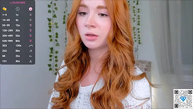 Freckle Diyana online show from January 10, 2025, 9:42 pm