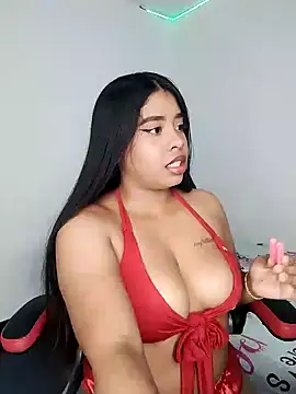 Snapshot of Fanny_Klean chatting on January 24, 2025, 5:10 am Fanny Klean online show from January 24, 2025, 5:10 am