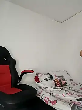 Snapshot of Fanny_Klean chatting on February 1, 2025, 9:21 am Fanny Klean online show from February 1, 2025, 9:21 am