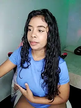 Snapshot of Fanny_Klean chatting on October 26, 2025, 4:18 am Fanny Klean online show from October 26, 2025, 4:18 am