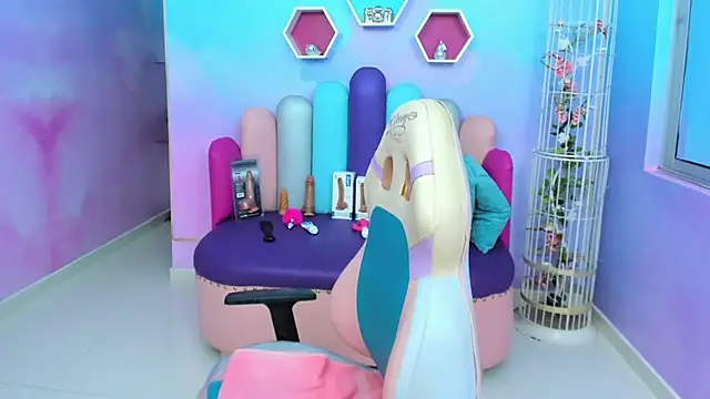 LYA SWEETX online show from February 2, 2025, 3:32 am