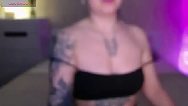 VioletCatt online show from January 31, 2025, 6:46 am