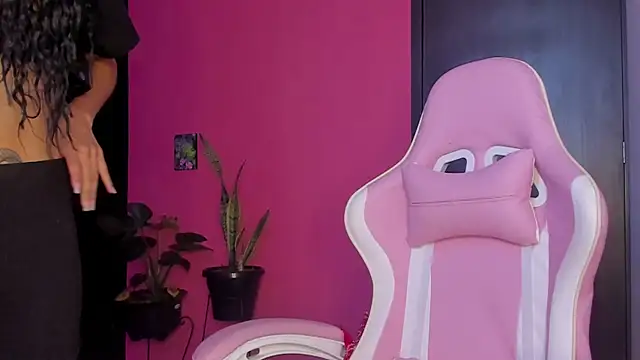 Juanadearco5 online show from December 1, 2024, 9:26 pm