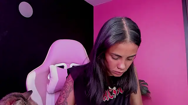 Juanadearco5 online show from March 12, 2025, 3:07 pm