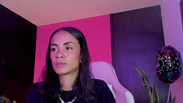 Juanadearco5 online show from March 17, 2025, 4:22 pm