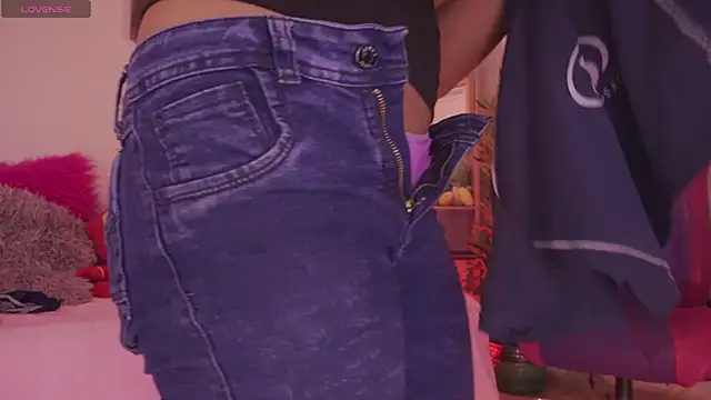 madelyn rose  online show from March 7, 2026, 2:08 am