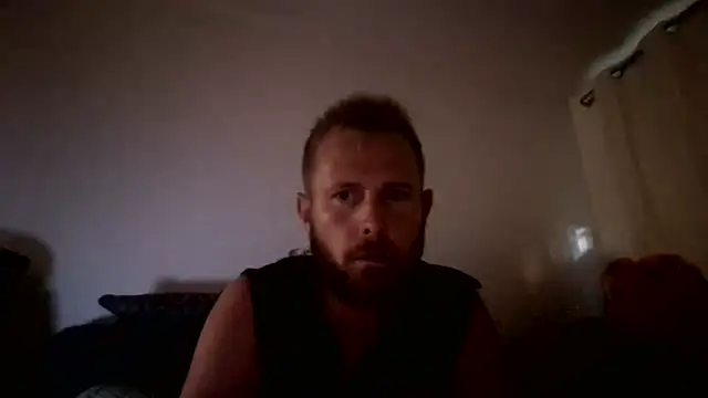 Snapshot of W1LBURN chatting on June 6, 2026, 10:53 am W1LBURN online show from June 6, 2026, 10:53 am