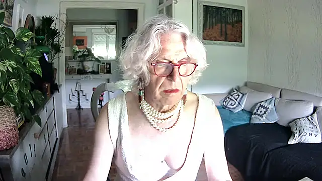 PutaCarla online show from April 30, 2026, 1:17 pm