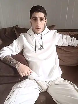 arenn1997 online show from April 8, 2026, 12:16 pm