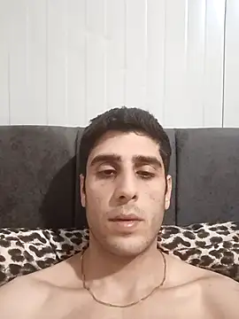 arenn1997 online show from April 19, 2026, 10:23 pm