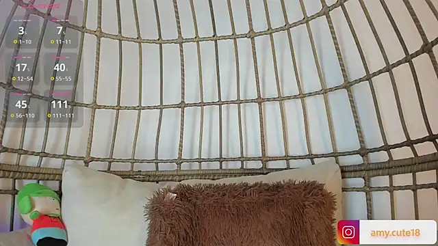 Amy-Skinny online show from December 23, 2024, 4:22 am