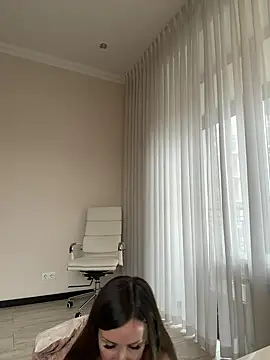 Hott Lolla online show from February 2, 2025, 1:52 pm