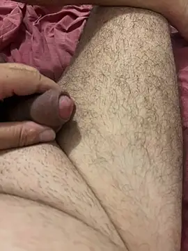 rjuanito973 online show from December 4, 2025, 10:51 pm