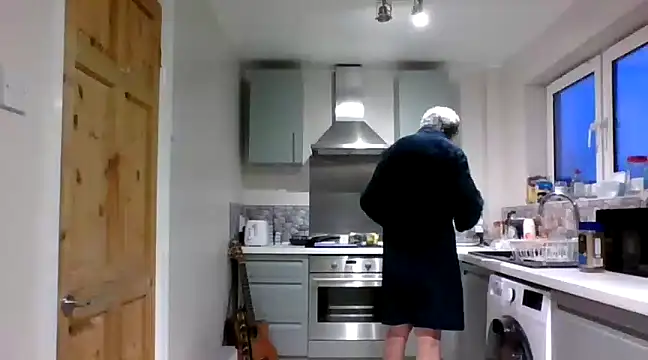 jimmybenido online show from February 2, 2025, 5:15 pm