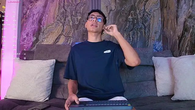 Daviid laidd online show from March 3, 2026, 7:42 pm