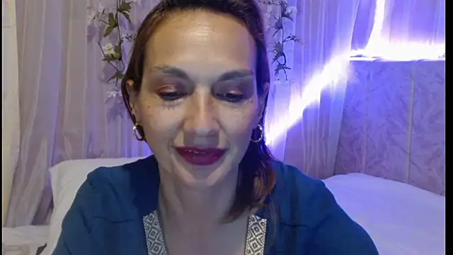 italagomez  online show from March 9, 2025, 2:29 am