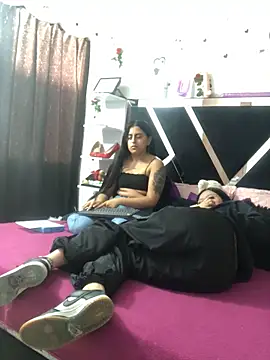 1lovelygirls online show from September 13, 2025, 12:16 pm