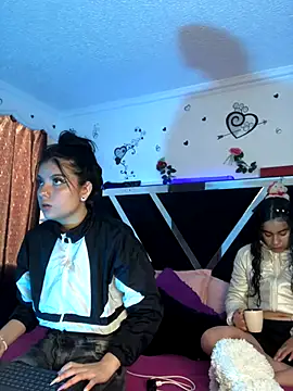 1lovelygirls online show from October 18, 2025, 12:28 pm