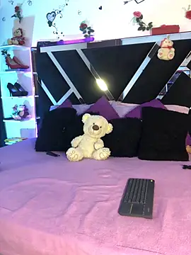 1lovelygirls online show from November 10, 2025, 12:15 pm