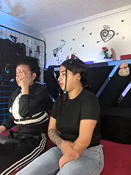 1lovelygirls online show from November 19, 2025, 12:27 pm