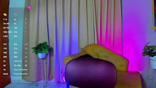 StarMilf online show from February 13, 2025, 12:32 pm